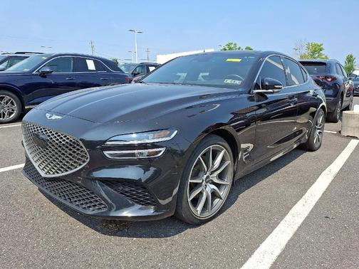 2022 Genesis G70 2.0T