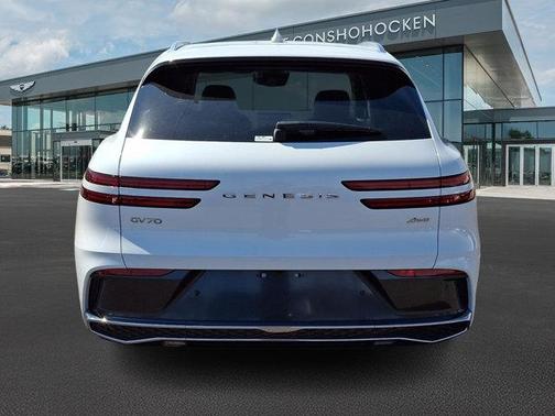 Uyuni White 2026 Genesis GV70 2.5T Advanced