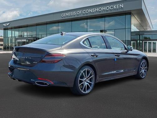 2026 Genesis G70 2.5T Prestige