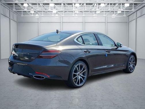 2026 Genesis G70 2.5T Prestige