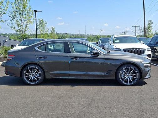 2026 Genesis G70 2.5T Prestige