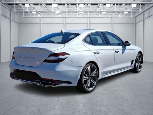 2024 Genesis G70 2.5T