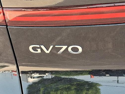 2025 Genesis GV70 3.5T Sport