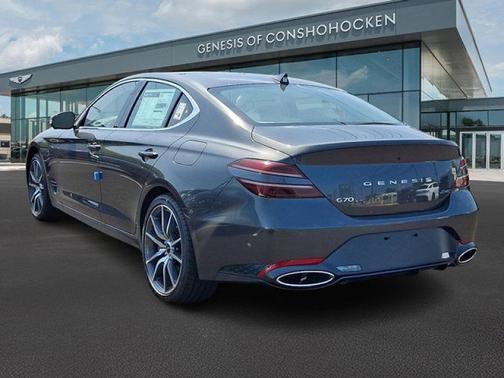 Makalu Gray 2026 Genesis G70 2.5T Prestige