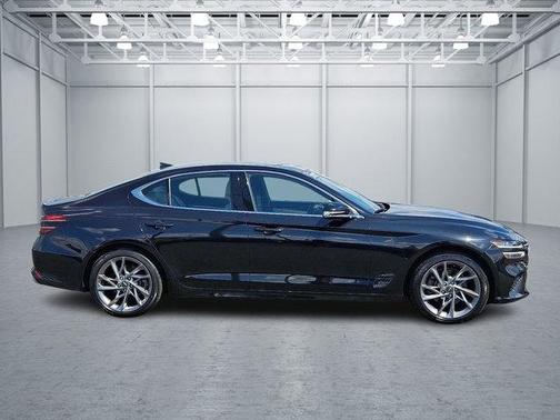 2022 Genesis G70 2.0T