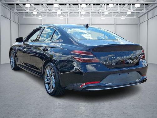 2022 Genesis G70 2.0T