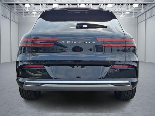 2025 Genesis Electrified GV70 Advanced