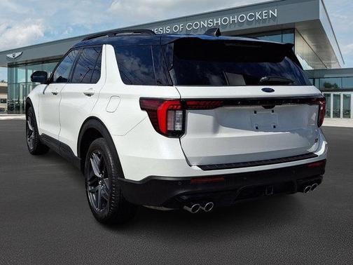 Star White 2025 Ford Explorer ST