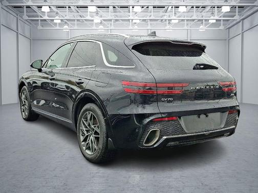 2022 Genesis GV70 2.5T