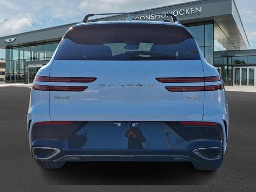 Uyuni White 2026 Genesis GV70 2.5T Sport Prestige