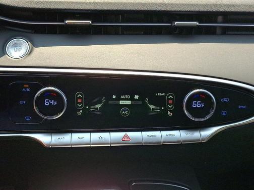 2025 Genesis GV70 2.5T