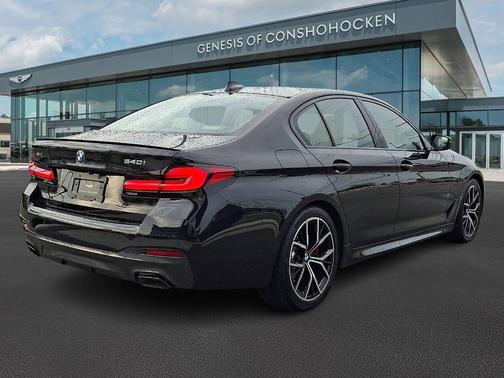 Black Sapphire Metallic 2023 BMW 540 i xDrive