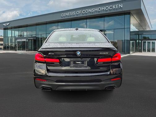 Black Sapphire Metallic 2023 BMW 540 i xDrive
