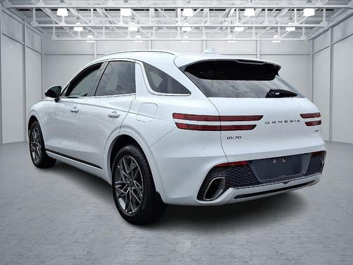 2022 Genesis GV70 2.5T
