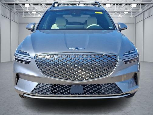 2025 Genesis Electrified GV70 Advanced