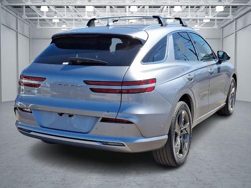 2025 Genesis Electrified GV70 Advanced