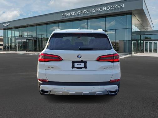 Mineral White Metallic 2019 BMW X5 xDrive40i