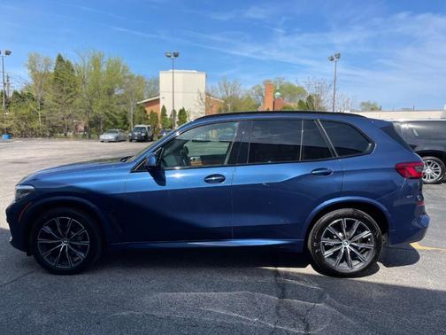 Photo 5 of 32 of 2019 BMW X5 xDrive40i