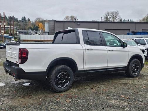 Platinum White Pearl 2026 Honda Ridgeline TrailSport+