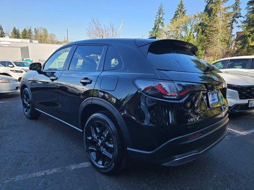 Crystal Black Pearl 2025 Honda HR-V Sport