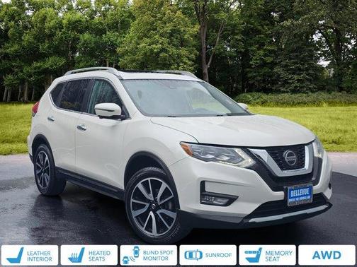 Pearl White 2018 Nissan Rogue SL