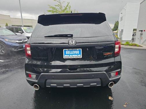 Crystal Black Pearl 2023 Honda Passport TrailSport