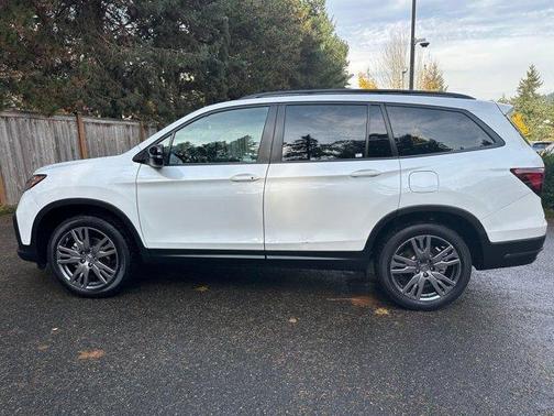 Platinum White Pearl 2022 Honda Pilot Sport