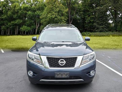 Arctic 2015 Nissan Pathfinder Platinum