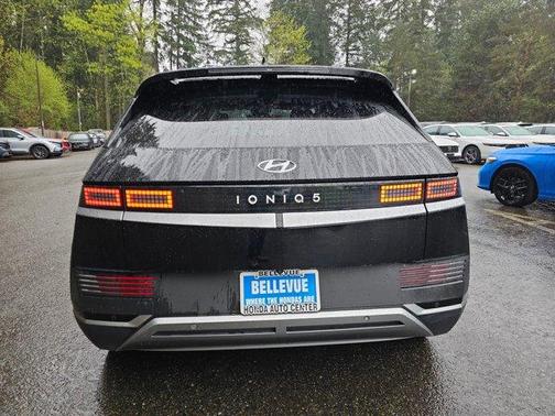 Black 2023 Hyundai IONIQ 5 SE