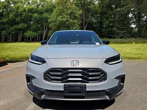 Urban Gray Pearl 2027 Honda HR-V Sport