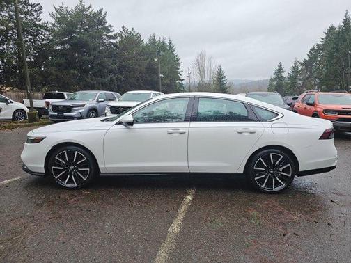 Platinum White Pearl 2024 Honda Accord Hybrid Touring
