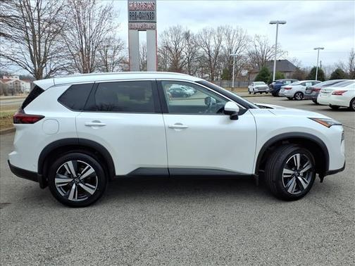 2024 Nissan Rogue SL