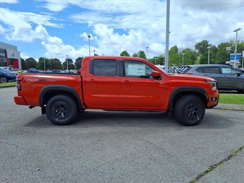 2025 Nissan Frontier PRO-4X