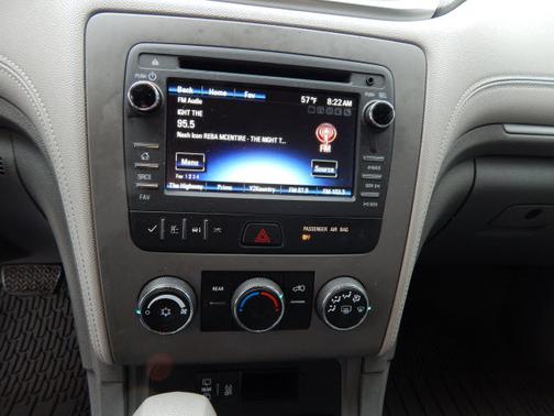 2017 Chevrolet Traverse LS