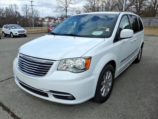 2015 Chrysler Town & Country Touring