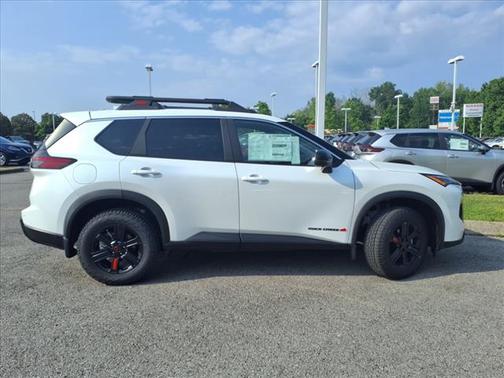 2025 Nissan Rogue Rock Creek
