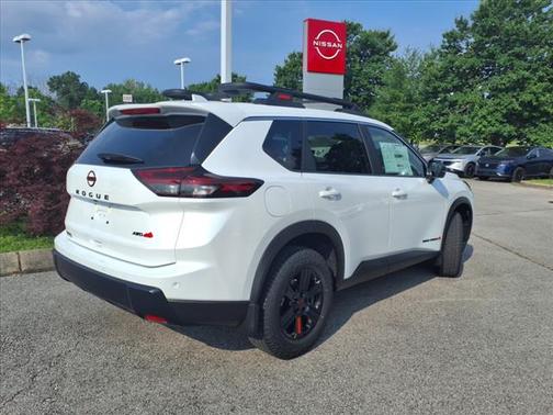 2025 Nissan Rogue Rock Creek