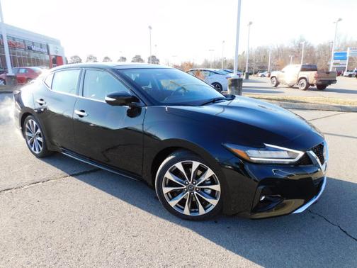 2023 Nissan Maxima Platinum