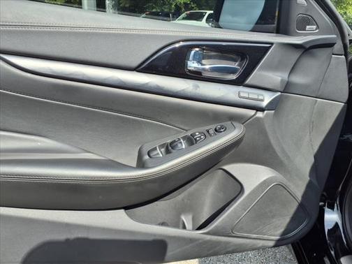 2023 Nissan Maxima Platinum