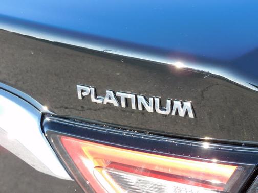 2023 Nissan Maxima Platinum