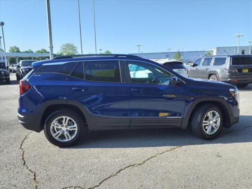 2023 GMC Terrain SLE