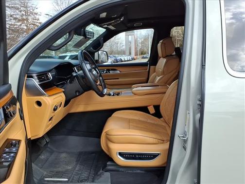 2022 Jeep Grand Wagoneer Series III