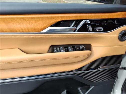 2022 Jeep Grand Wagoneer Series III