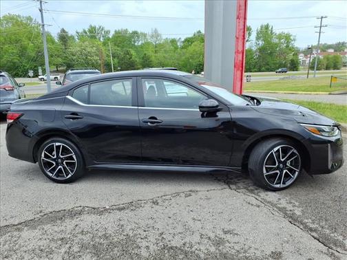 Super Black 2025 Nissan Sentra SR