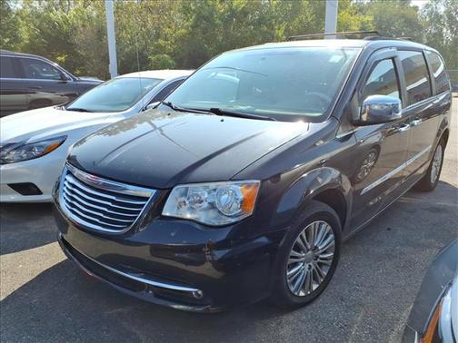 2015 Chrysler Town & Country Touring-L