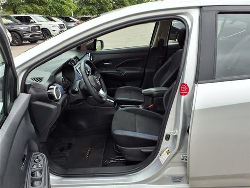 2023 Nissan Versa 1.6 SV