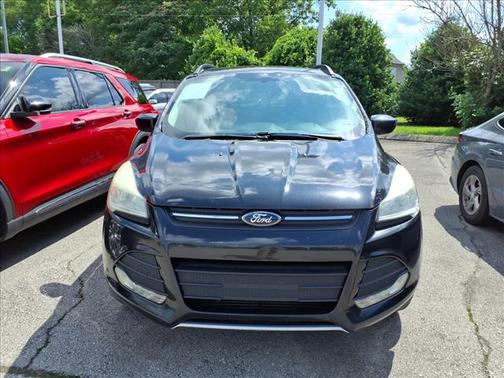 Tuxedo Black Metallic 2015 Ford Escape SE