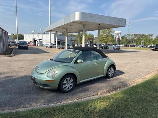 2009 Volkswagen New Beetle S