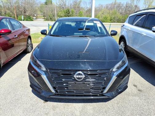 Black 2025 Nissan Altima SV