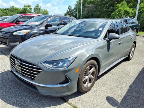 Gray 2022 Hyundai SONATA SE